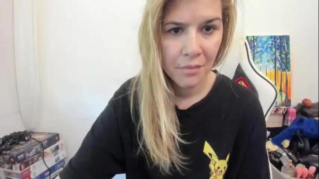 Image 12 of artsyandcraftsy_ Stream on Chaturbate on 11 days ago