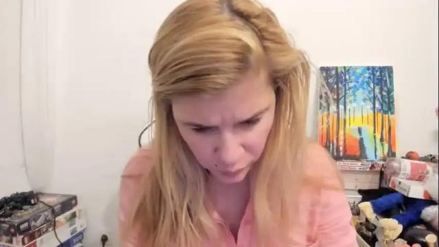 Image 3 of artsyandcraftsy_ Stream on Chaturbate on 7 days ago