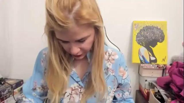 Image 7 of artsyandcraftsy_ Stream on Chaturbate on 1 month ago