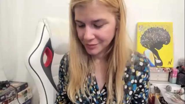 Image 8 of artsyandcraftsy_ Stream on Chaturbate on 1 month ago