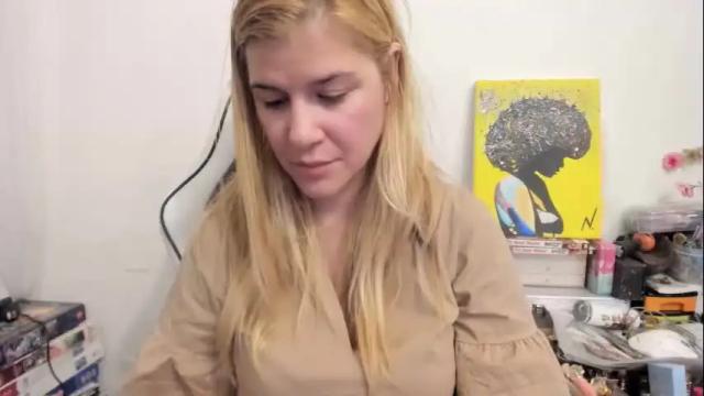 Image 8 of artsyandcraftsy_ Stream on Chaturbate on 1 month ago