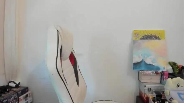 Image 4 of artsyandcraftsy_ Stream on Chaturbate on 27 days ago