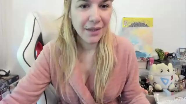 Thumbnail 1, artsyandcraftsy_'s Stream at Chaturbate, 26 days ago