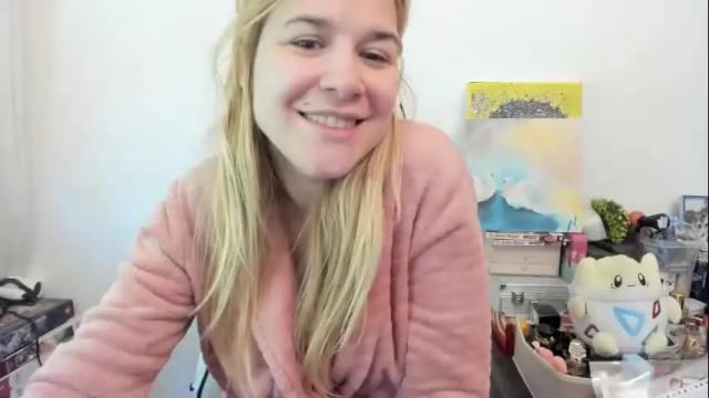 Image 12 of artsyandcraftsy_ Stream on Chaturbate on 26 days ago