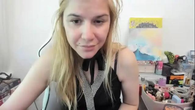 Thumbnail 2, artsyandcraftsy_'s Stream at Chaturbate, 25 days ago