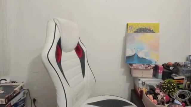Image 7 of artsyandcraftsy_ Stream on Chaturbate on 23 days ago