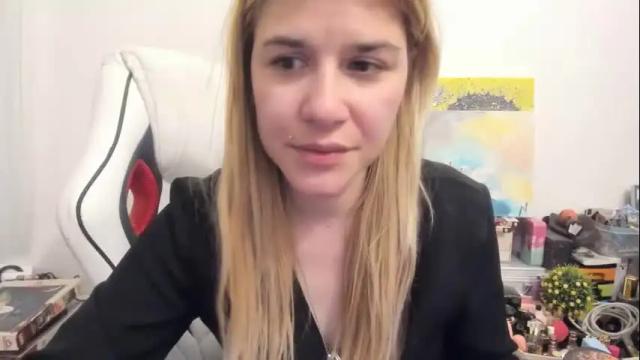 Image 8 of artsyandcraftsy_ Stream on Chaturbate on 23 days ago