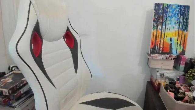 Image 10 of artsyandcraftsy_ Stream on Chaturbate on 20 days ago
