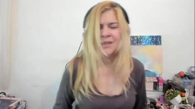 Image 12 of artsyandcraftsy_ Stream on Chaturbate on 19 days ago