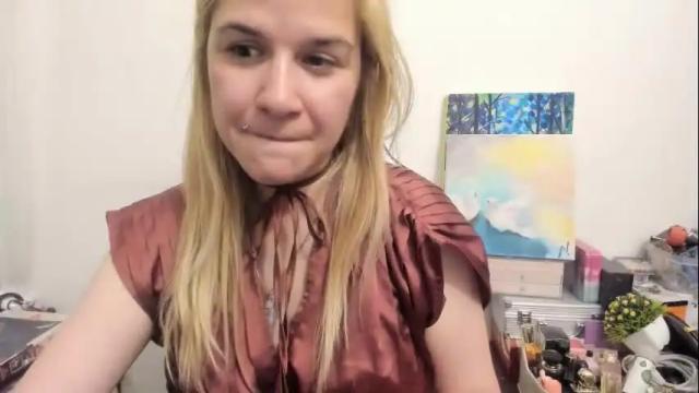 Image 7 of artsyandcraftsy_ Stream on Chaturbate on 15 days ago