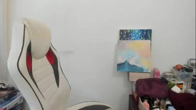 Image 8 of artsyandcraftsy_ Stream on Chaturbate on 12 days ago