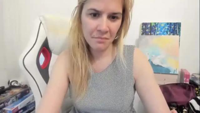 Thumbnail 3, artsyandcraftsy_'s Stream at Chaturbate, 11 days ago