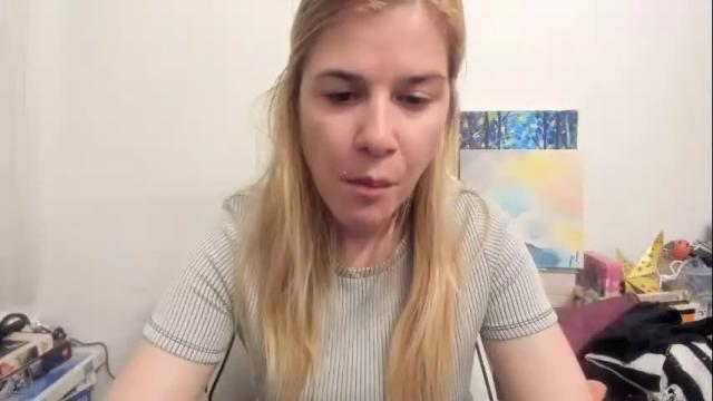 Image 11 of artsyandcraftsy_ Stream on Chaturbate on 9 days ago