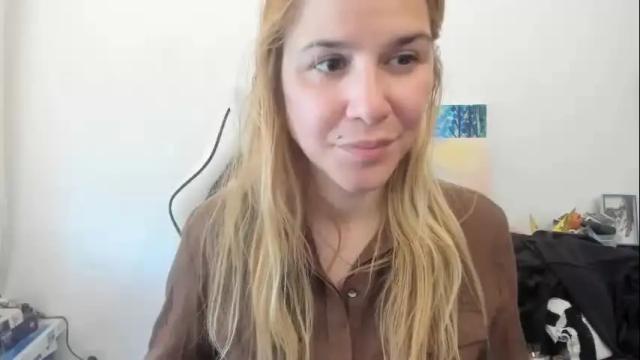 Image 4 of artsyandcraftsy_ Stream on Chaturbate on 7 days ago