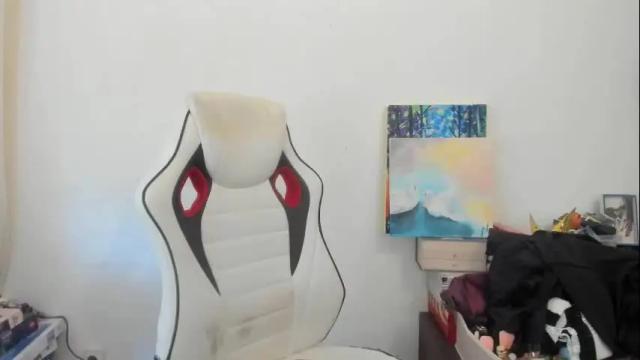 Image 7 of artsyandcraftsy_ Stream on Chaturbate on 7 days ago