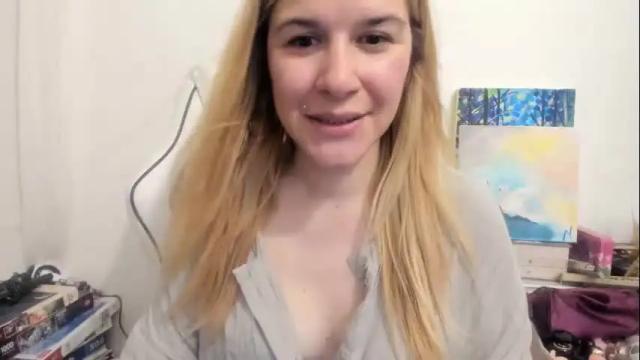 Image 2 of artsyandcraftsy_ Stream on Chaturbate on 5 days ago
