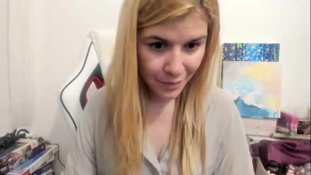 Image 7 of artsyandcraftsy_ Stream on Chaturbate on 5 days ago