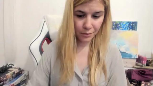 Image 8 of artsyandcraftsy_ Stream on Chaturbate on 5 days ago