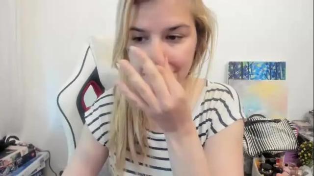 Image 12 of artsyandcraftsy_ Stream on Chaturbate on 3 days ago