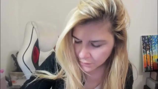 Image 12 of artsyandcraftsy_ Stream on Chaturbate on 1 month ago