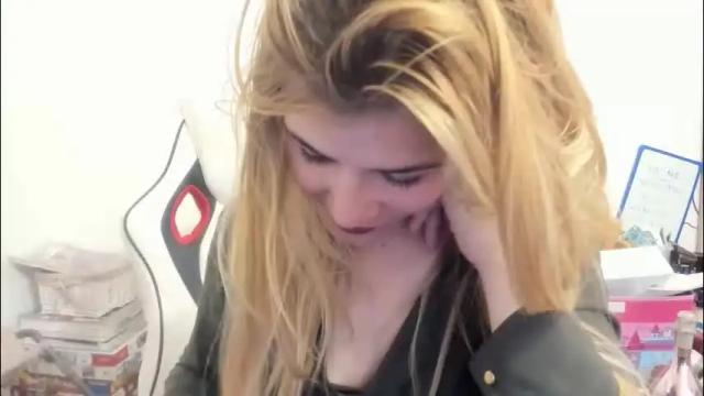 Thumbnail 2, artsyandcraftsy_'s Stream at Chaturbate, 2 days ago