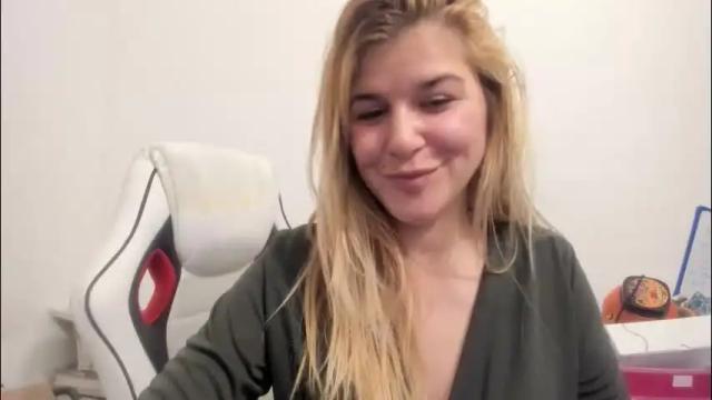 Thumbnail 2, artsyandcraftsy_'s Stream at Chaturbate, 1 day ago