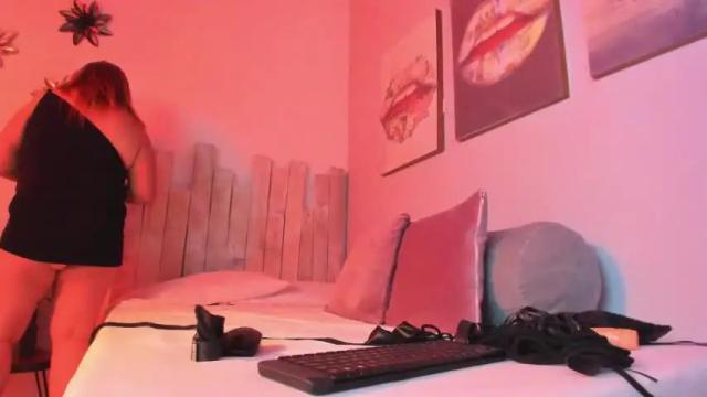Image 3 of arya_azad Stream on Chaturbate on 21 months ago
