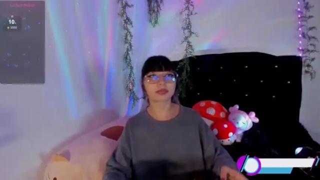 Image 2 of arya_line Stream on Chaturbate on 13 months ago