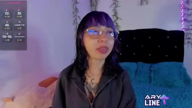 Image 3 of arya_line Stream on Chaturbate on 13 months ago