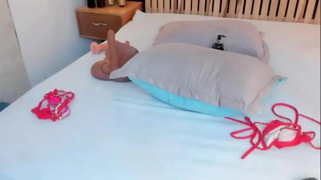 Image 10 of arya_nahalii Stream on Chaturbate on 3 days ago