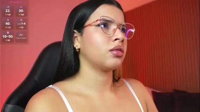 Image 4 of arya_ruiz Stream on Chaturbate on 20 days ago