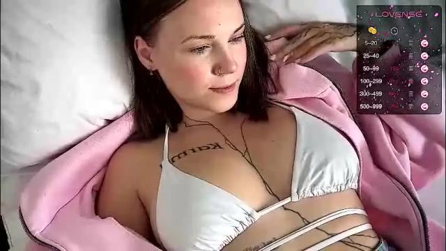 Image 2 of arya_stark7 Stream on Chaturbate on 2 months ago