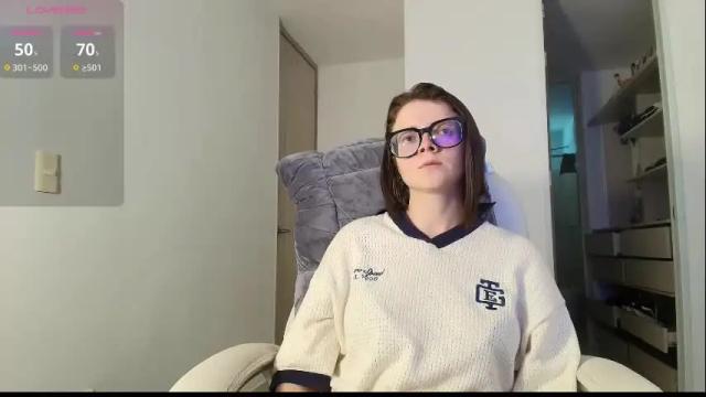 Image 2 of arya_starkw Stream on Chaturbate on 3 months ago