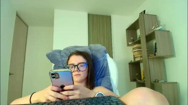 Thumbnail 3, arya_starkw's Stream at Chaturbate, 2 months ago