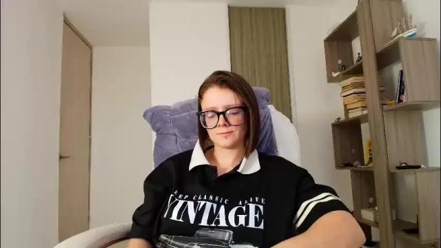 Image 8 of arya_starkw Stream on Chaturbate on 1 month ago