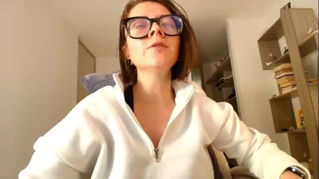 Thumbnail 3, arya_starkw's Stream at Chaturbate, 1 month ago