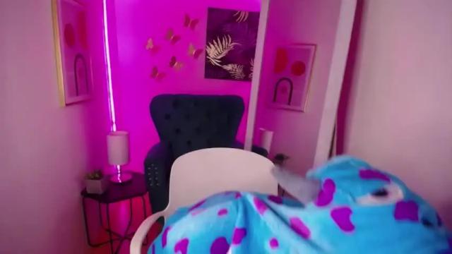 Image 6 of aryaa_mjs Stream on Chaturbate on 14 months ago