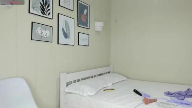 Image 10 of aryuna_frommoon Stream on Chaturbate on 16 months ago