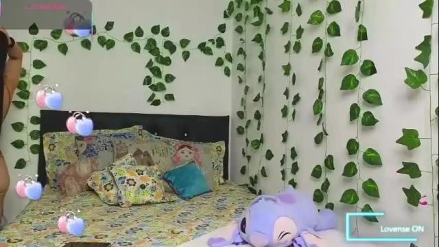 Image 11 of asenaesmee Stream on Chaturbate on 11 days ago
