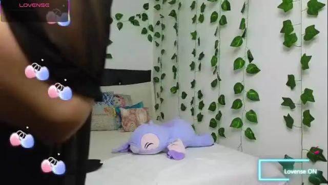 Image 6 of asenaesmee Stream on Chaturbate on 3 days ago