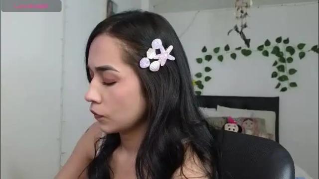 Image 3 of asenaesmee Stream on Chaturbate on 1 month ago