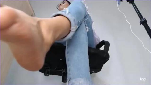 Thumbnail 1, ash_nicefeet's Stream at Chaturbate, 1 month ago