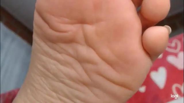 Image 7 of ash_nicefeet Stream on Chaturbate on 2 months ago