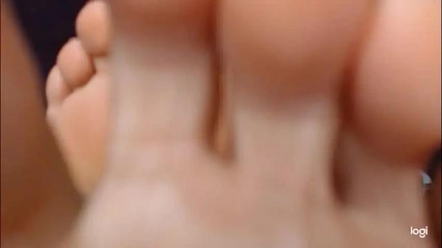 Image 4 of ash_nicefeet Stream on Chaturbate on 1 month ago