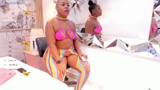 Image 12 of ashanttygatte Stream on Chaturbate on 14 months ago