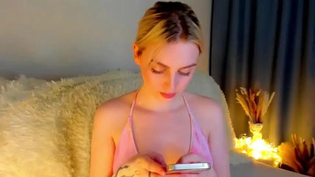 Image 10 of ashbunny_ Stream on Chaturbate on 14 months ago
