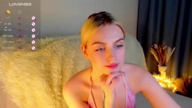 Image 4 of ashbunny_ Stream on Chaturbate on 14 months ago