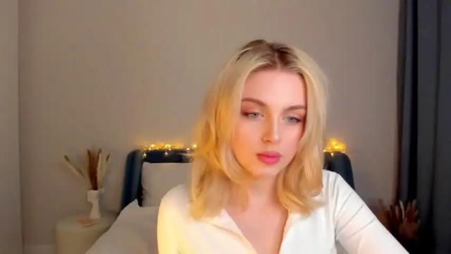 Image 2 of ashbunny_ Stream on Chaturbate on 14 months ago