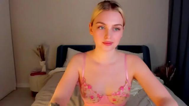 Image 12 of ashbunny_ Stream on Chaturbate on 14 months ago