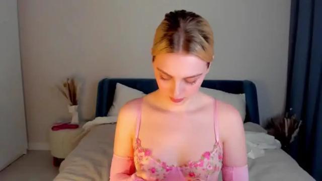 Image 4 of ashbunny_ Stream on Chaturbate on 14 months ago